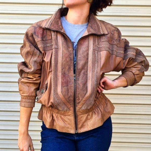 Vintage Jackets & Blazers - 80s VINTAGE LEATHER JACKET Size 8-14 shoulder pads tan floral